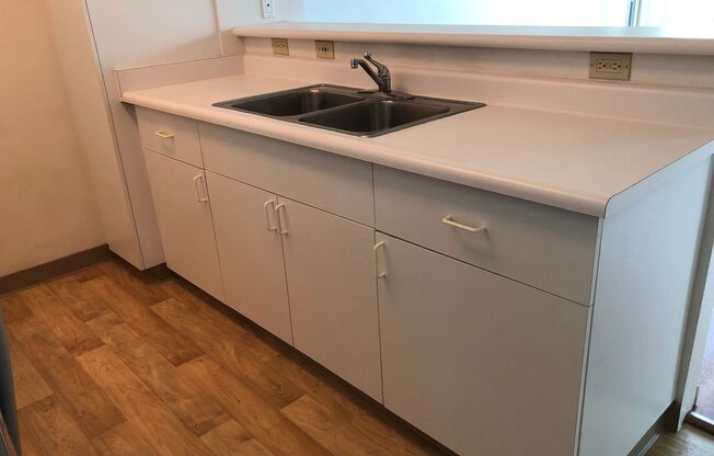 1 bed, 1 bath, $1,950