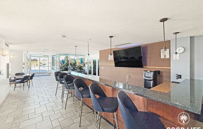 2 beds, 2 baths, $2,945