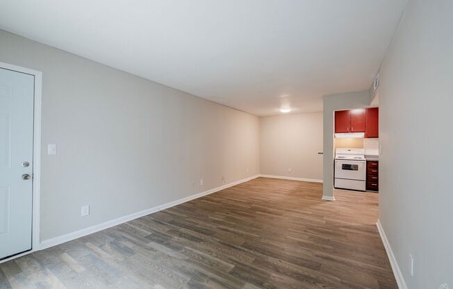 1 bed, 1 bath, 672 sqft, $1,100, Unit 2010-02