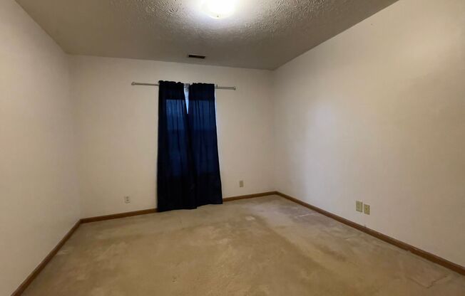 1 bed, 1 bath, 700 sqft, $850, Unit 2842