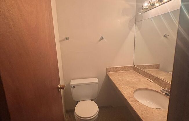 2 beds, 1 bath, 951 sqft, $1,299, Unit 5174 01