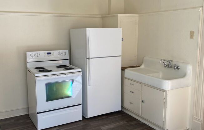 1 bed, 1 bath, 600 sqft, $1,295, Unit 102