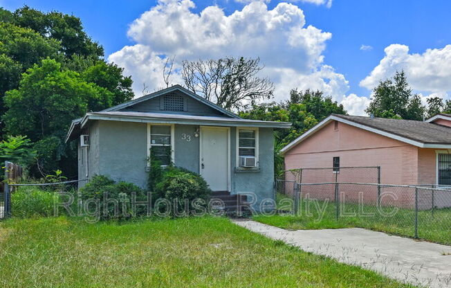 33 N NORMANDALE AVE