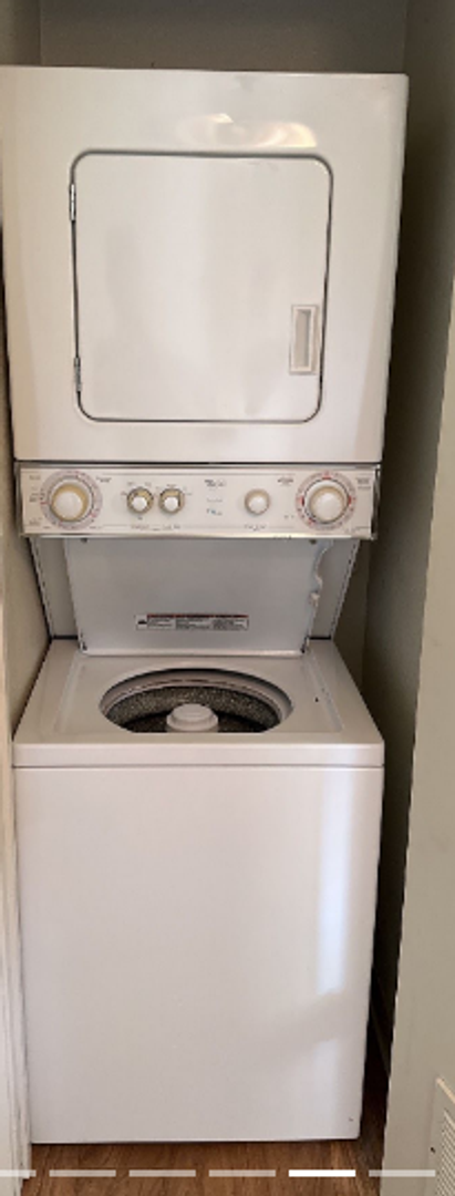 1 bed, 1 bath, 605 sqft, $1,285, Unit 79