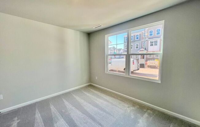 2004 SEQUOIA LN