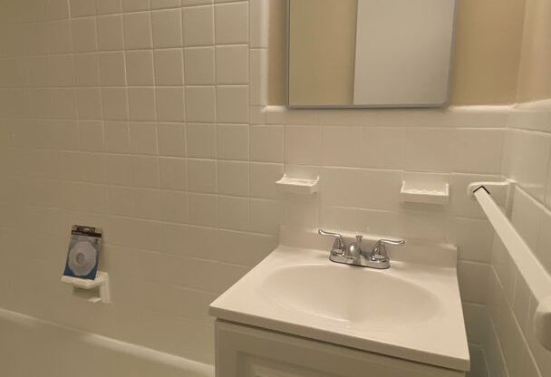 1 bed, 1 bath, 538 sqft, $995, Unit 0114