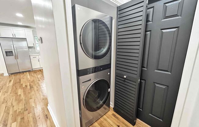 3 beds, 2 baths, $2,499