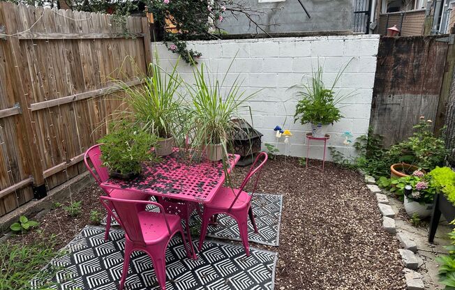 Old charm mixed with new finishes. Beautiful 3BR house coming up for June 1st 2026