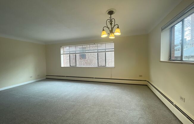 2 beds, 1 bath, 908 sqft, $1,495, Unit 108
