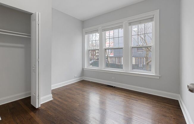 2 beds, 1 bath, 700 sqft, $2,450, Unit 1100-1st Floor
