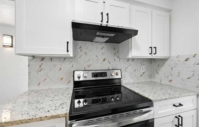 South Crest Apartments: Updated Dallas Apartments in Quiet Area!