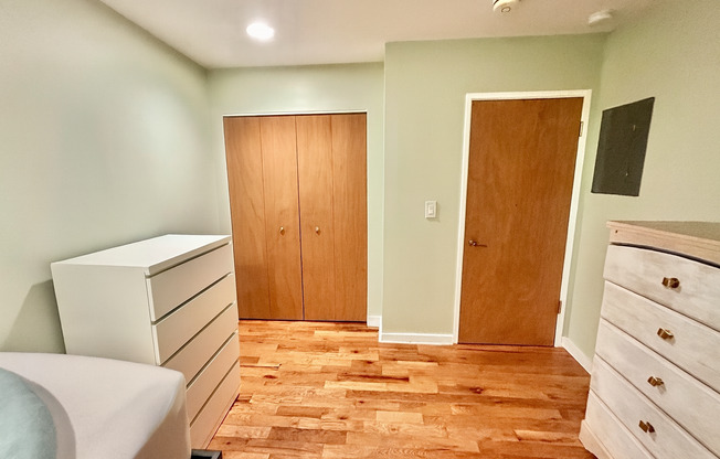1 bed, 1 bath, 500 sqft, $1,975, Unit 23