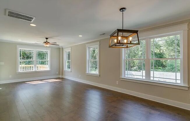 Updated Old Hickory 3bd Home!