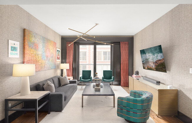155 W 18 ST