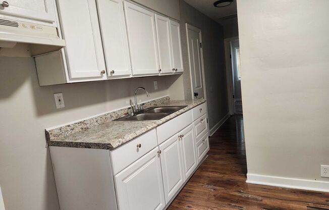 1 bed, 1 bath, 725 sqft, $750, Unit 258