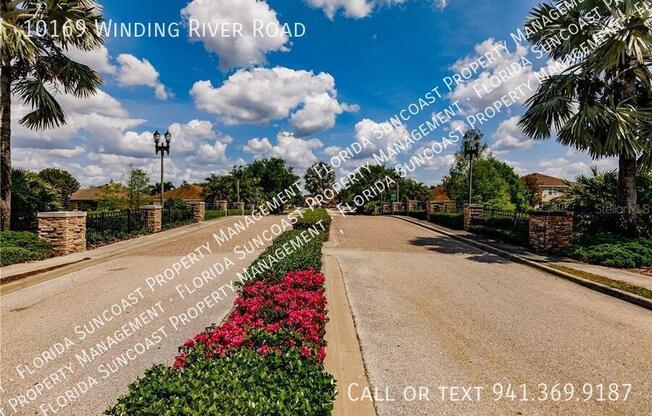 10169 WINDING RIV RD