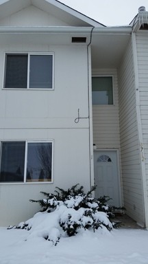 2 beds, 2 baths, $1,450, Unit 3700-2