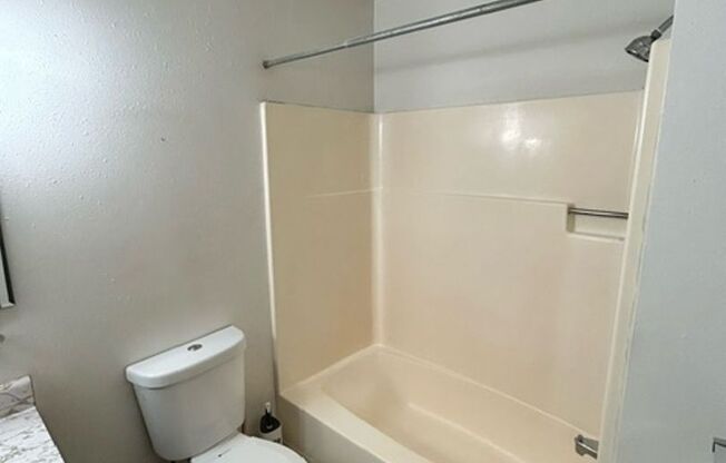 2 beds, 1 bath, $1,825