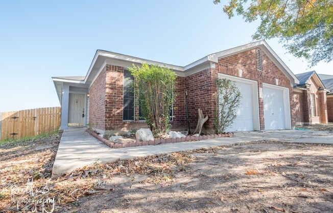 Charming 3-Bedroom, 2-Bath Single-Story Home in Round Rock
