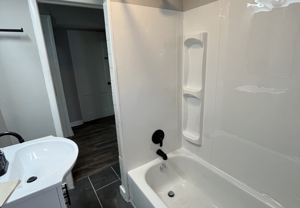 220 W AVE 220