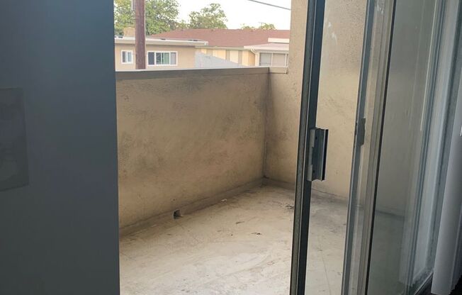 1 bed, 1 bath, 860 sqft, $1,925, Unit 112-08