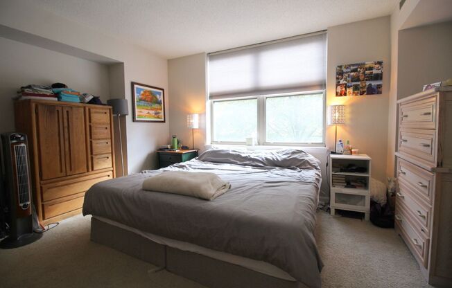 2 beds, 2 baths, $2,995, Unit APARTMENT 312