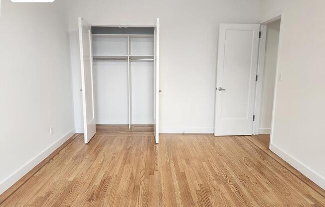 1 bed, 1 bath, 720 sqft, $2,642, Unit 32D