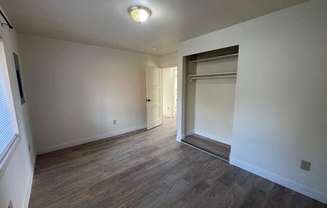 2 beds, 1 bath, $1,600