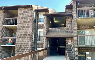 Spacious one bedroom condo located in the summer ridge community!