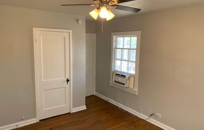 1 bed, 1 bath, 600 sqft, $825, Unit Unit 8