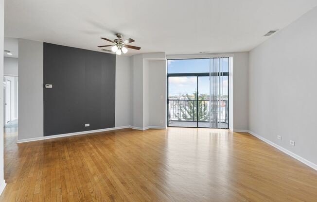 2 beds, 2 baths, 900 sqft, $2,550, Unit 406