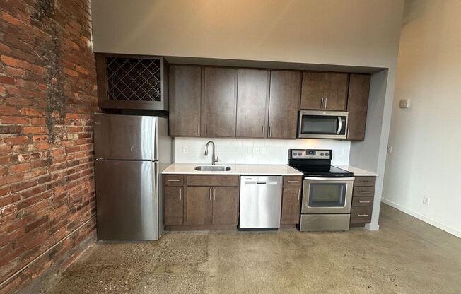 1 bed, 1 bath, 587 sqft, $1,440, Unit 504