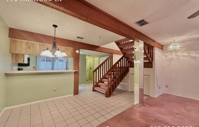 776 FAIRWOOD LN