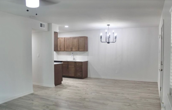 1 bed, 1 bath, 616 sqft, $1,049, Unit 23