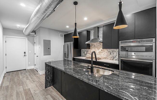 2 beds, 1 bath, 923 sqft, $2,063, Unit Unit 304