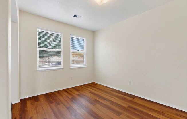 Ventana Ranch Two story, 4/Bedroom 2 1/2 Bath 2/CG