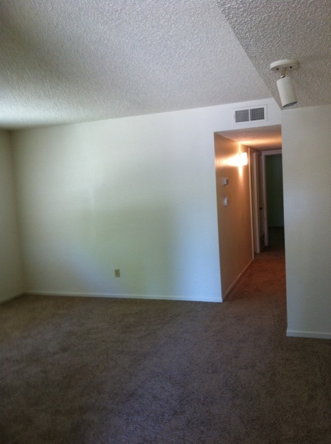 2 beds, 1 bath, 900 sqft, $1,750, Unit 4841-C