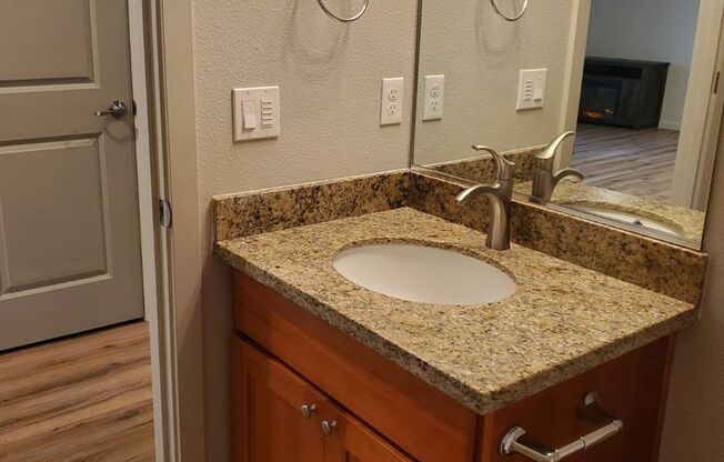 3 beds, 2 baths, 1,210 sqft, $2,550, Unit D-131