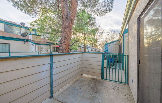 2 Story 2 Bedroom Condo in the Willow Creek Condo Complex