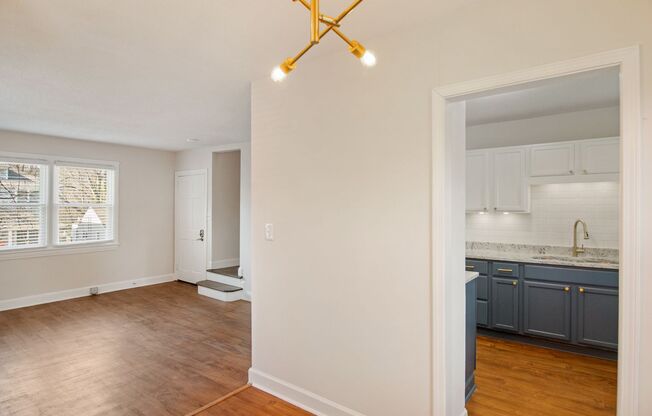 Spacious 1 Bedroom Duplex in Trinity Park, blocks from Duke! - Renovated & Pet Friendly