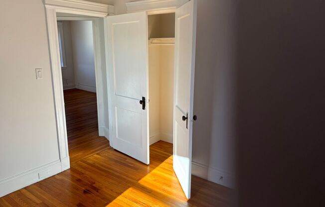 2 beds, 1 bath, 524 sqft, $2,100, Unit 109 Summer #414