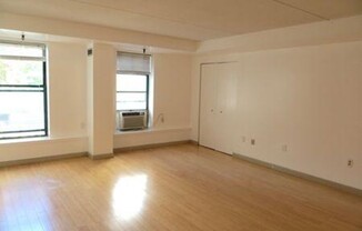 2 beds, 1 bath, 911 sqft, $3,800, Unit 65K