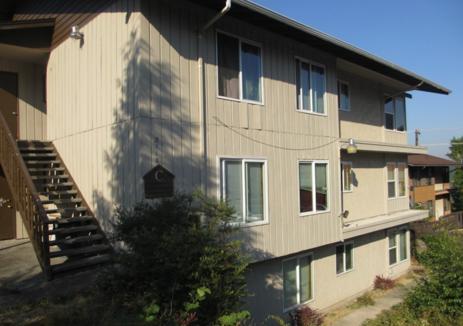 2118 S 107th St, Seattle, WA 98168