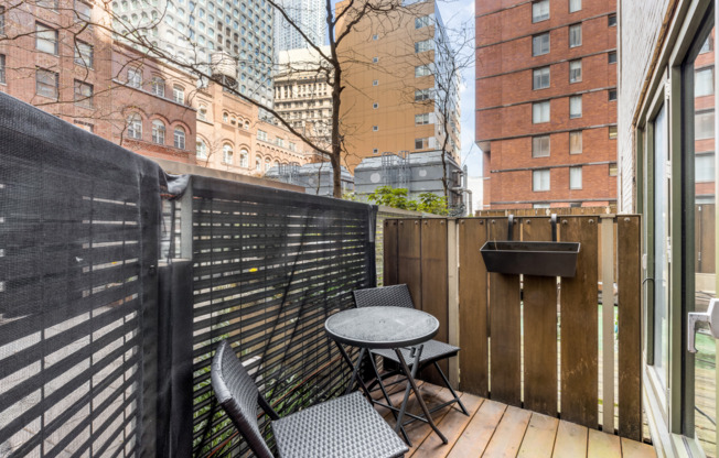 Studio, 1 bath, 625 sqft, $4,200, Unit 525
