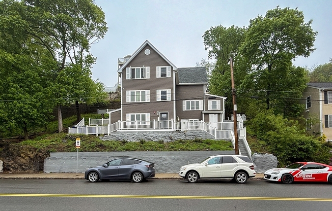 468 SALEM