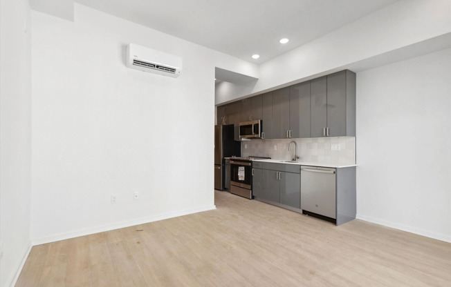 225 N 12th St