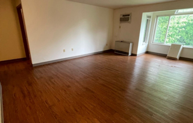 2 beds, 2 baths, 1,040 sqft, $1,075, Unit TE218X-228