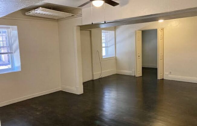 1 bed, 1 bath, 650 sqft, $1,095, Unit 39