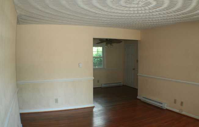 Chesapeake:3 Bedroom, 1 Bath with Extra Space Western Branch