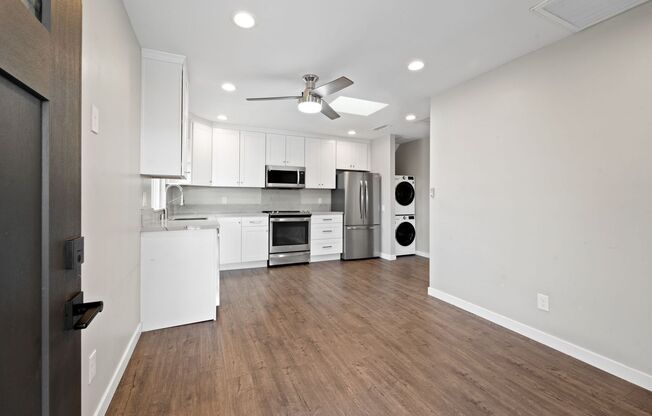 2-Bedroom/2-Bath. New Build-MUST SEE!!!